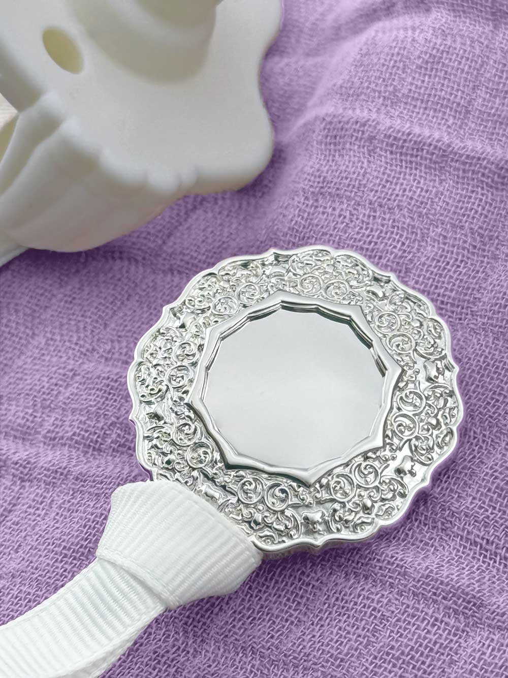 "Elizabeth" Silver Pacifier Clip - Melonbug