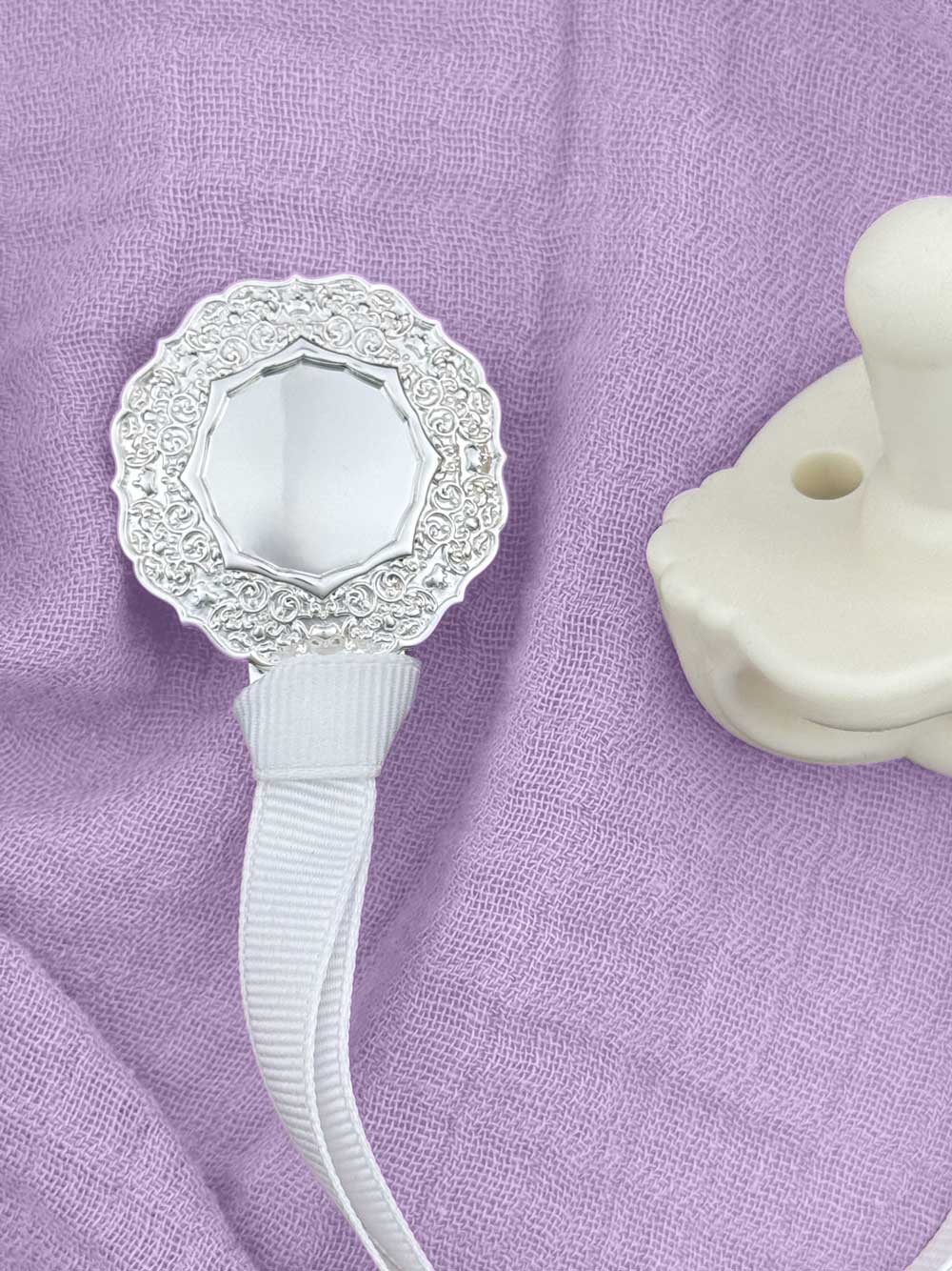 "Elizabeth" Silver Pacifier Clip - Melonbug